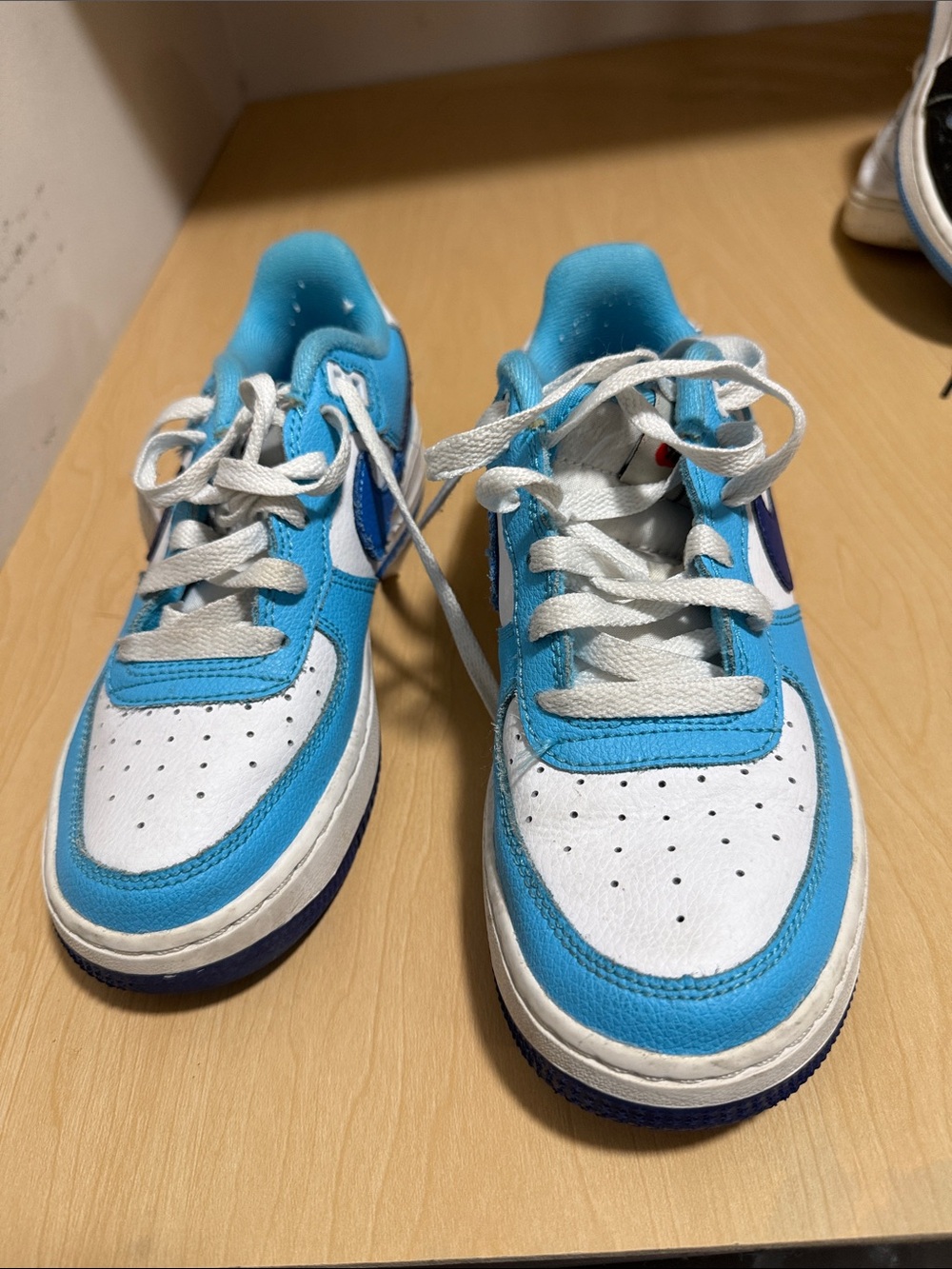 Kids Blue and White Low-Top Athletic Sneakers